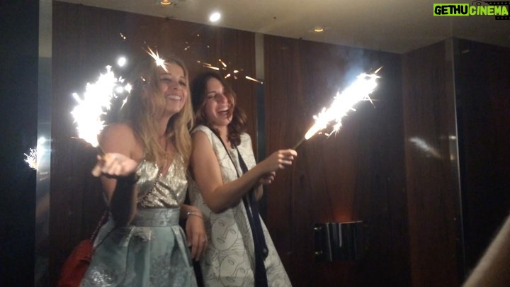 María Valverde Instagram - Que todos tus sueños se hagan realidad, querida hermana, ¡ahora y siempre! Feliz cumpleaños❤️ Te quiero de aquí a la luna, ¡¡¡e incluso más allá!!!