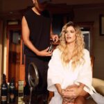 María del Cerro Instagram - BAF WEEK de la mano de @tresemmearg que me invitó a conocer la nueva colección de @kosiuko a puro gloss, les dejo un recap de lo que fue mi preparación con la linea de Brillo Lamelar ✨ #EfectoGlossXTRESemmé #KSKHairByTSM #GlossRules
