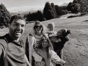María del Cerro Instagram - 🏔️⛺️🌻🌈☀️