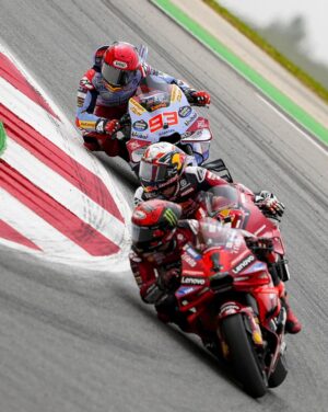 Marc Márquez Instagram - No ha acabado el finde como esperábamos, pero salgo satisfecho de este fin de semana. Seguimos mejorando💪🏼

Weekend didn't finished as expected, but I'm satisfied with it. We keep improving!

#MM93 #PortugueseGP