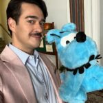 Marcos Veras Instagram - Um #tbt recente das filmagens recém terminadas de Turma da Mônica - Origens, série que estreia esse ano no @globoplay . Agradeço demais aos amigos da @bionicafilmes que realizaram o sonho de fazer parte de um universo tão importante na vida de todos nós. O mundo de Maurício de Sousa. Obrigado @belvaliante e toda equipe linda de direção . Obrigado aos meus colegas de elenco. Valeu Turma da Mônica. Foi lindo! E já já você vai poder ver #turmadamonica