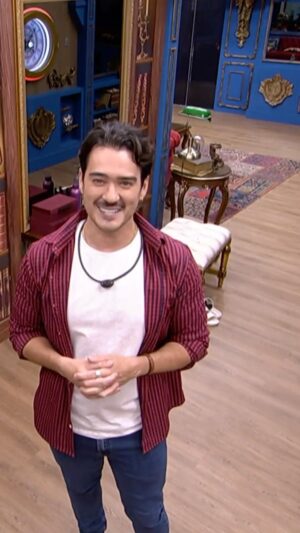 Marcos Veras Instagram - #VAMOINVADIRSUACASA 🏡 • Quem que o Brasil quer ver dentro do #BBB24? 👀 Tooooda semana um convidado especialíssimo pra INVADIR a casa juntinho do @omarcosveras. E a primeira convidada é... @jojotodynho! 🗣️🗣️🗣️ #RedeBBB