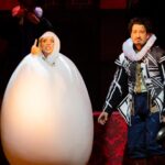 Marcos Veras Instagram - Dia Mundial do Teatro 🎭 E aproveito pra avisar que o musical mais premiado de 2023 terá curtíssima temporada em terras cariocas. Somente de 5 de abril a 5 de maio. Tem que ver! É Shakespeare! Do nosso jeito mas é pô ! Você vai dar boas risadas. Garanto! Ingressos á venda! Tem link aqui na Bio. Evoé ! Viva o Teatro hoje e sempre @musicalpodre #shakesapeare #musical #diamundialdoteatro 📷 @caiogallucci