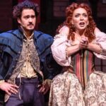 Marcos Veras Instagram - Dia Mundial do Teatro 🎭 E aproveito pra avisar que o musical mais premiado de 2023 terá curtíssima temporada em terras cariocas. Somente de 5 de abril a 5 de maio. Tem que ver! É Shakespeare! Do nosso jeito mas é pô ! Você vai dar boas risadas. Garanto! Ingressos á venda! Tem link aqui na Bio. Evoé ! Viva o Teatro hoje e sempre @musicalpodre #shakesapeare #musical #diamundialdoteatro 📷 @caiogallucci