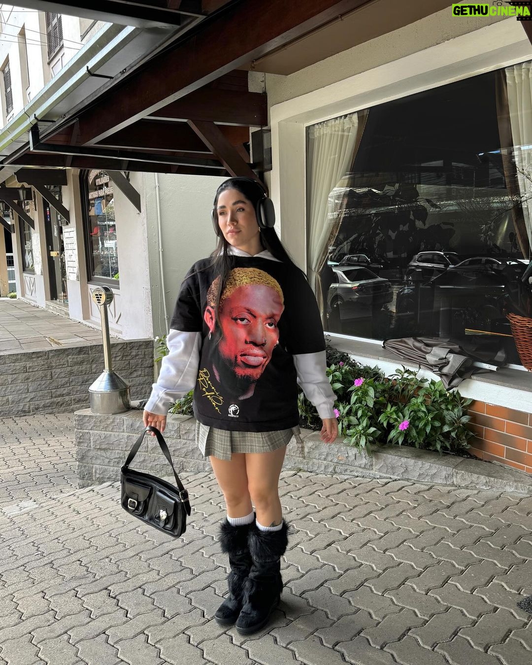 Maria Venture Instagram - um dia legal 🖤 Gramado, Rio Grande do Sul, Brazil