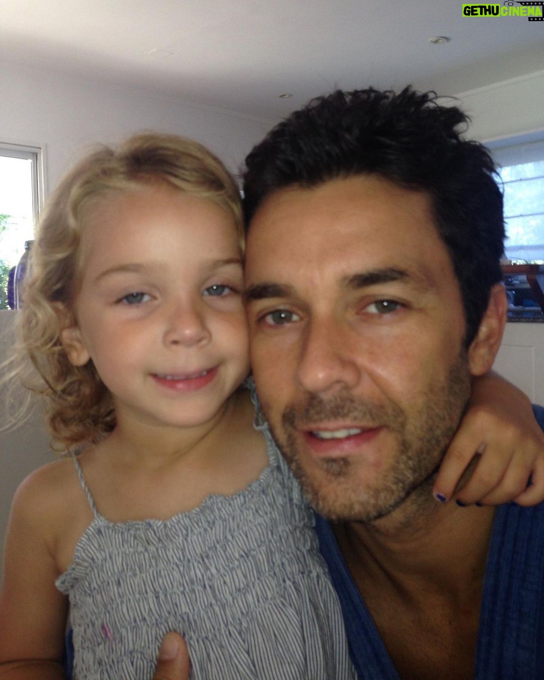 Mariano Martínez Instagram - Feliz cumpleaños hija !!!! Te amo con toda mi alma y corazón. Mi primera hija, la que me dio el título de papá. Que tengas un gran día y sea un hermoso año para vos. Lleno de momentos increíbles. Millones de besos ❤️❤️❤️