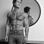 Mariano Martínez Instagram - En la semana de mi cumpleaños voy con frases de sagitario (a lo gachi pachi..) "Sagitario no odia.Sagitario borra,olvida y sigue con su vida.”♐️❤️‍🔥💪🏻 Ph: @adhrianschmidt 💪🏻