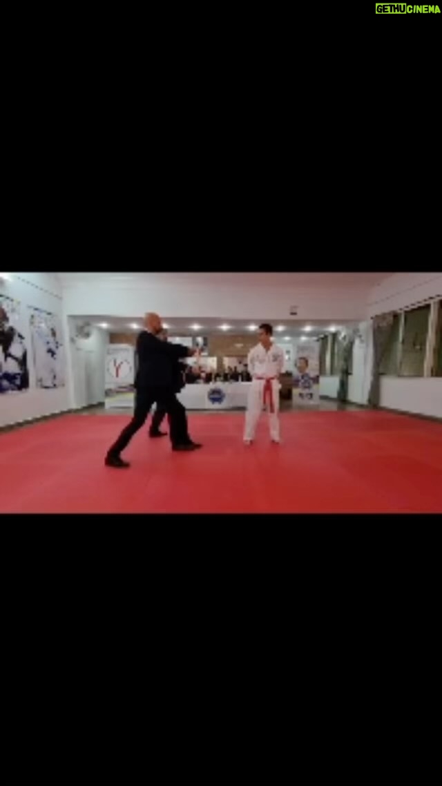 Mariano Martínez Instagram - Recuerdo de la Rotura para el pase a cinturón negro primer dan. #taekwondoitf👊 @juancruztkd @yusantkd @masterchristiandileo