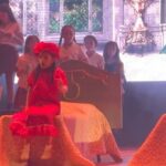 Mariano Martínez Instagram - Qué momento mágico vivimos anoche en el acto del Jardín de Alma. Su debut en un concert en el auditorio Belgrano a pleno . La emoción que tenía ella con actuar como ensayo y repaso sus textos. Los días previos tuvo fiebre y mocos. Dios mediante nada la freno y se subió a disfrutar con sus compañeras. Acá acompañado y alentando. Te amo hija te amamos. ❤️🙏🏻🎭