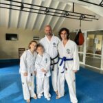 Mariano Martínez Instagram - Hoy rendimos cinturón en Taekwondo y cada uno aprobó el suyo ( Olivia con doble mención,paso doble cinturón ) estamos felices porque esto además de equilibrarnos a cada uno nos une como familia. Gracias @juancruztkd por ser el sabonim que sos groso ! 🙏🏻⚡️❤️😁💪🏻🎉🌈