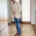 Mariano Martínez Instagram – “A donde quiera que vayas ve con todo tu corazón.”🤍