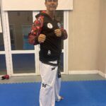 Mariano Martínez Instagram - Amo hacer Taekwondo por Los principios que tiene,la cortesía,integridad,autocontrol,perseverancia y espíritu indomable. Me encanta compartir con el grupo cada clase de este deporte y ver cómo se aplican cada uno de ellos . Une generaciónes y te hace estar bien presente. Por eso lo hago con mis hijos en familia. Siempre con el corazón en este equipo @yusantkd @juancruztkd @indumentariavictory ❤️🥋💪🏻⚡️