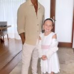Mariano Martínez Instagram - Cuál color de lazo Country eligió Alma para acompañar a su papá @marianom78 al teatro 🎭 ? En el final del reels lo van a poder ver 🫶🏻🤍 • Nosotros amamos los dos colores 🫶🏻 muchísimas gracias por venir a nuestro local con su energía papá-hija tan increíble 🤍 • #marianomartinez #vestidosblancos #vestidoscocó #vestidosparaprimerañito #vestidoparabautismo #vestidoscocó #vestidorosa #vestidosparanenas #localentigre Cocó Bebés y Niños