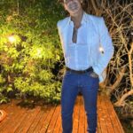 Mariano Martínez Instagram - Terminando un año lleno de aprendizajes una vez más. Lo bueno de la vida es eso ,que te da revancha cada día,cada año nuevo . Siempre se aprende y se puede ser mejor que ayer. Les deseo mucha fuerza para encarar este año. Que esté lleno de buenos momentos y salud. Arriba el 2024 !!! ❤️🙌🏼🥳