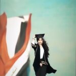 Marina Alobaidi Instagram - Video by : @saman_aljaaf 📹🎞 . فالصعاب امامك تنحني ، وصرح نجاحك ينبني لايهم فقيراً او غني بل كن صنيع المجد 🇮🇶👑 . . #مارينا_العبيدي #missarabworld2021🇮🇶 #iraq #baghdad #graduation
