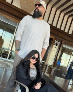 Marina Alobaidi Instagram - Big boy 💪🏻 . . . #bodygardsecurity #مارينا_العبيدي #missarabworld2021🇮🇶 #luxury #luxurylifestyle #budygard #explorar #viral