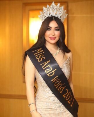 The Best Instagram Photos of Marina Alobaidi: Top 10