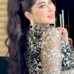 Marina Alobaidi Instagram - ✨🖤🧚🏻‍♀️ حبيتو اللوك ؟ . . . العدسااات الي تجنن من @iconic.iraq @tonysawaya_baghdad Makeup by @makeup.dania.338 Hairstyle by : @manar.zaour Outfit by : @lirat.ateuler . . . #مارينا_العبيدي #missarabworld2021🇮🇶 #luxury #luxurylifestyle #fashionable #makeup #explorar #fyp