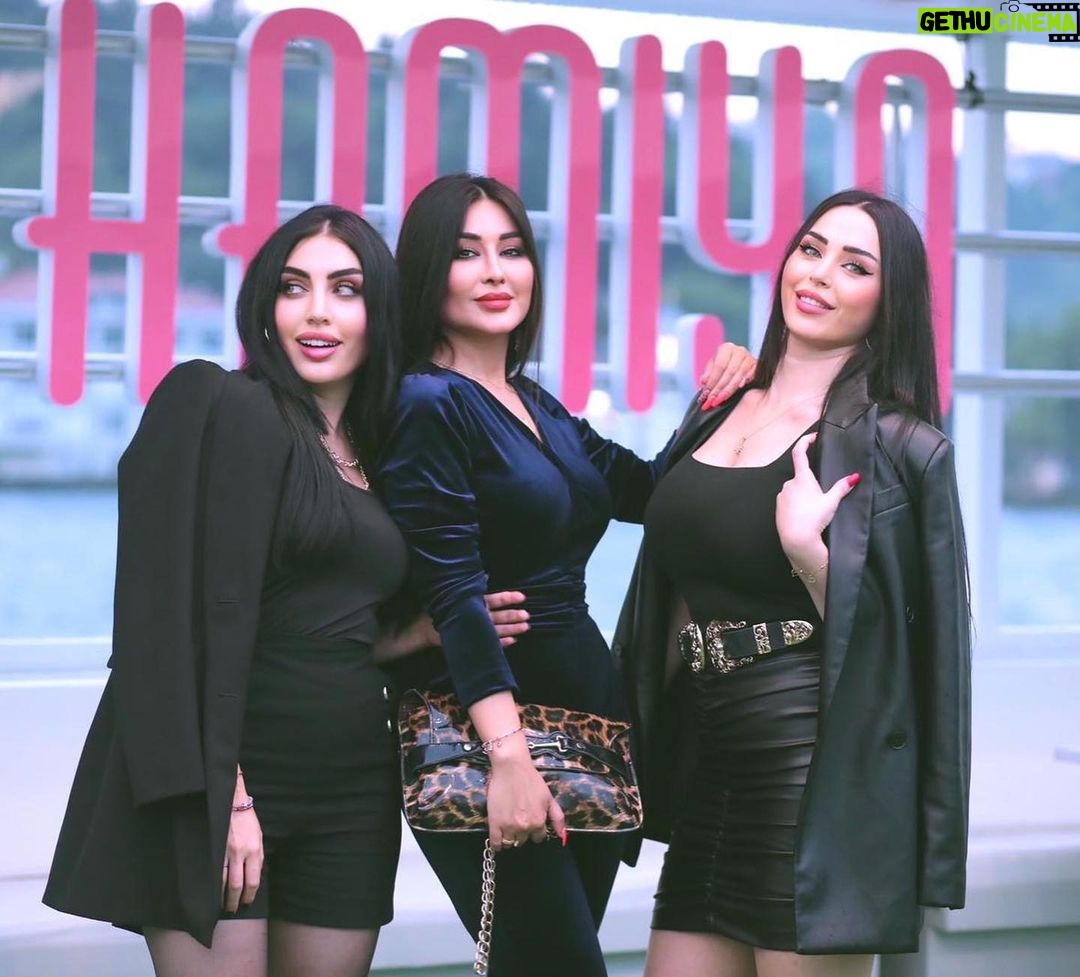 Marina Alobaidi Instagram - … لا يمكنك هزيمة شخص يعرف كيف يتجدد ؛ كيف يجد الدهشه والحب في ذاتِهِ أولاً يعرف كيف ينجو من الهزائم محال ان يُهزَم شخصاً يصنع نَفسهُ كل يوم … 💙 🐆 . . . #مارينا_العبيدي #luxury #luxurylifestyle #istanbul #explore