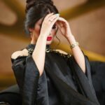 Marina Alobaidi Instagram - ... وَيُؤنسنِي أنَّك بالنَوايـــا عَليــم ... 🖤 . . . Taken by 📸 : @saman_aljaaf الصور بدون تعديل . dress Desighned by : @ishtarfashion . . #مارينا_العبيدي #black #luxury