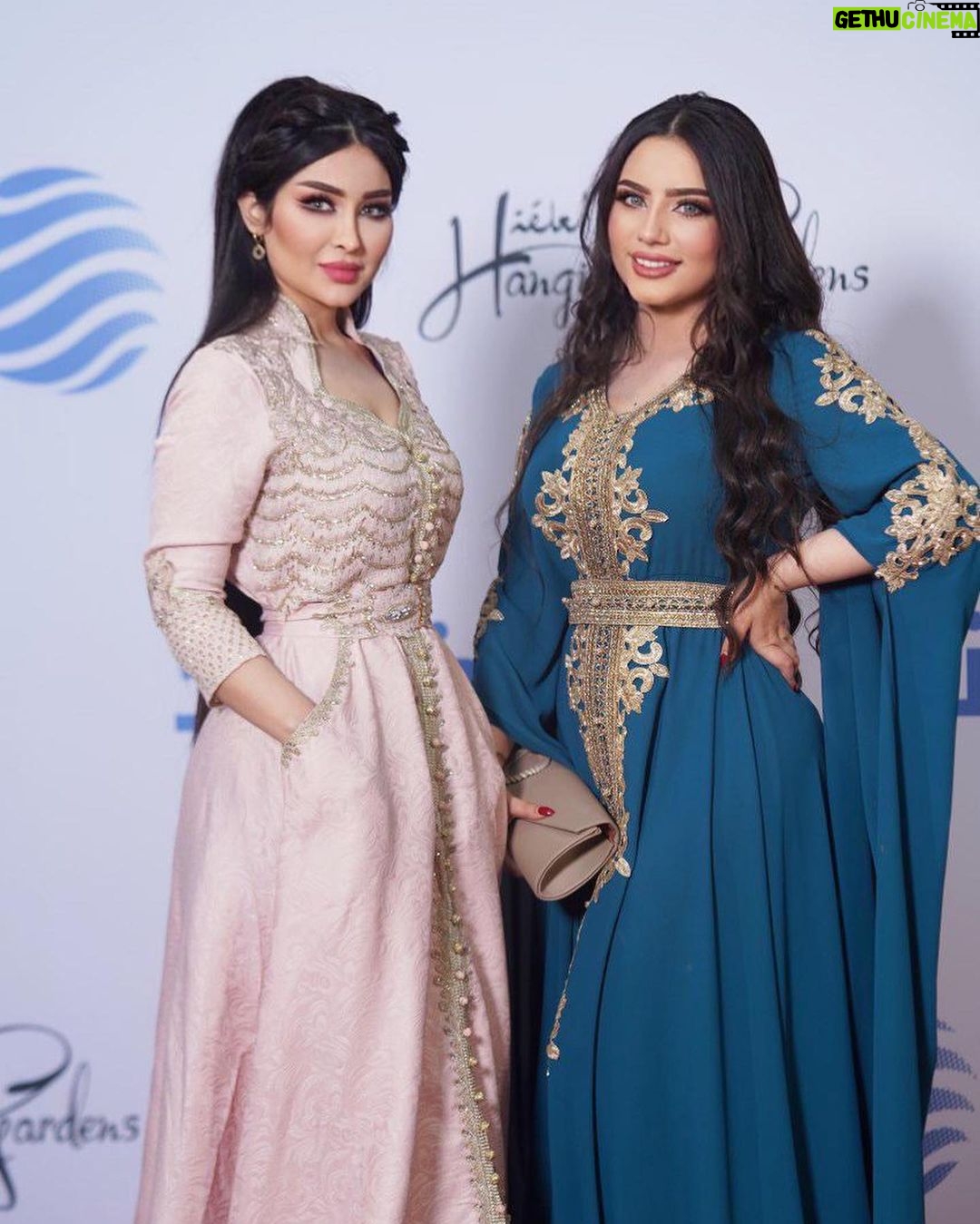 Marina Alobaidi Instagram - مساكم ورد حبايبي 🌸🥰 من امسية صنع في بغداد🇮🇶 . . Taken by 📸 : @omar.moner @ali.mohamed8 تنسيق المبدعين دوماً @celebrities_iqmag اطلالتي من @al_shikha_fashion Make up & hair @aredocenter . . . #مارينا_العبيدي #رمضان #بغداد #ramadan Hanging Gardens الجنائن المعلقة
