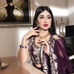 Marina Alobaidi Instagram - الشك ضروري ؛ فَـأغبى البشر من يثق ويعطي ايماناً كاملاً لأي شيئ ... . . سلام عليكم نفراات 💁🏻‍♀️ . . #مارينا_العبيدي #luxury #luxurylifestyle #fashion #fashionstyle #indianfashionblogger
