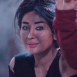 Marina Alobaidi Instagram - انحذفت ورجعتها وعلى حظي المصخم ويييين نايم 🌚 . . . مساكم شوكوولا 🤎 . . #مارينا_العبيدي #dxb #black #explore