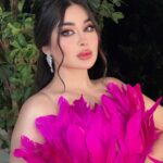 Marina Alobaidi Instagram - لــه المَرحَبا ولـه أبشر وله تــــــم ولبيه وله عيني اليمنى قبل عيني اليسرى … 💓 . . . . . #مارينا_العبيدي #missarabworld2021🇮🇶 #luxury #luxurylifestyle #fashion #fashionstyle #dubai #fyp #explorepage