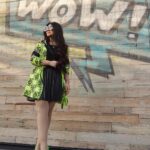 Marina Alobaidi Instagram - .. لدّي موهبة مميزة أعشقها ؛ وهي جَعل من يكرهني ينفجررر يطق ويفررقع ويَكرهني أكثررر 🤯 😉😆 . . . By: @retta.a #مارينا_العبيدي #luxurylifestyle #luxery #dxb #jumeirahbeach City Walk Dubai
