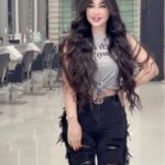Marina Alobaidi Instagram - 🖤 👑 . . @tonysawaya_baghdad Hair by : @manar.zaour .. . . #مارينا_العبيدي #missarabworld2021🇮🇶 #luxury #luxurylifestyle #hairfashion #explorepage