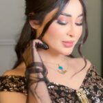 Marina Alobaidi Instagram - No filter needed 🤎✨ . . Make up by 💄♥️ : @muna.mua_ @tonysawaya_baghdad Hair by : @manar.zaour . #مارينا_العبيدي #missarabworld2021 #luxury #luxurylifestyle #beauty #explorepage