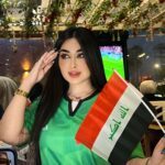 Marina Alobaidi Instagram - منو تتوقعون يفوز منتخبنا لو اليابان 🇮🇶🇮🇶 اني من هسه متوتره . . . #مارينا_العبيدي #missarabworld2021🇮🇶 #football #iraq #explorar #fyp