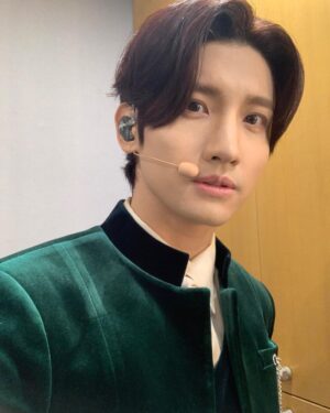 Max Changmin Instagram - I'm so happy to be with you guys. Thank you all for your support & love ❤️