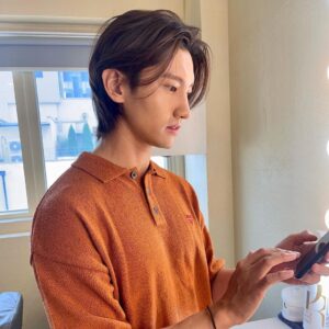 Max Changmin Instagram - 슈퍼쇼 가기 전🎶 #슈퍼쇼9