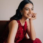 Meenakshi Chaudhary Instagram - ❣️❣️ 📸 : @hunar.daga Styled by: @shruthimanjari Outfit : @mishruofficial Jewellery: @jaipurgems Make up : @hariprasad_mua Hair: Arun Chennai, India