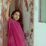 Meenakshi Chaudhary Instagram - नैनों के ज़रिये 🪷