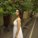 Meenakshi Chaudhary Instagram - 🤍🤍
