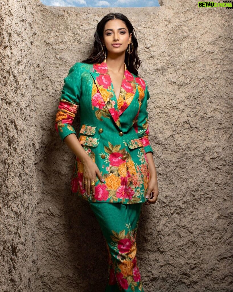 Meenakshi Chaudhary Instagram - Suited to bloom 💮💮💮 . . . Styled by - @riechamallick Outfit - @ranbirmukherjeeofficial Jewellery - @iblamebeads Shot by - @silvesterclifferd Retouched by - @retouch_alenas HMU by - @theartistreshumalhotra @theartistbeautylounge Coordination & Logistics - @vynateya_iyengar Dubai UAE