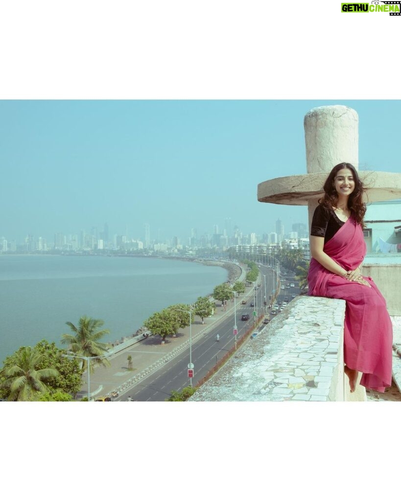 Meenakshi Chaudhary Instagram - Recreating an iconic picture of Nargis Dutt ji from the 1950s at Chateau Marine Mansion When I first saw this view I was awestruck at the magic Mumbai holds and not much has changed since . The beauty and warmth of this city remains the same . It has been so accepting of me which was one of the reasons that added to the charm it holds. Mumbai - मुंबई