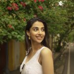 Meenakshi Chaudhary Instagram - 🤍🤍