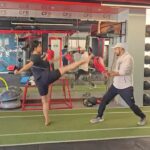 Meenakshi Chaudhary Instagram – So this was my first time trying MMA and I absolutely loved it .
Here’s a short and bloody sweet proof of  the fun I had kicking my stress away😝
Special thanks to @nasarbinahmed  sir for being an amazing coach and mentor !! Thankyouu sir 🥰🙏🏽