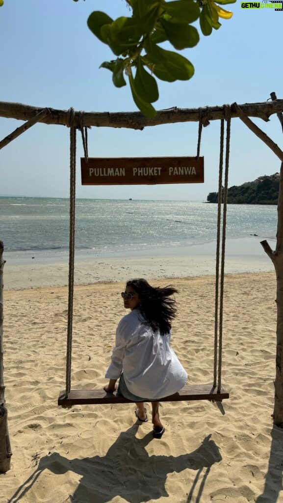Meenakshi Chaudhary Instagram - Just me and the view 🤍🌸🥰 @pullmanphuketpanwa @pickyourtrail #hasslefreeholidays with #pickyourtrail at #pullmanphuketpanwa Pullman Phuket Panwa Beach Resort
