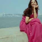 Meenakshi Chaudhary Instagram – Meena by the bay 🥰
Posted full video on YouTube , the link is on the story and my bio🥰🫶🏽