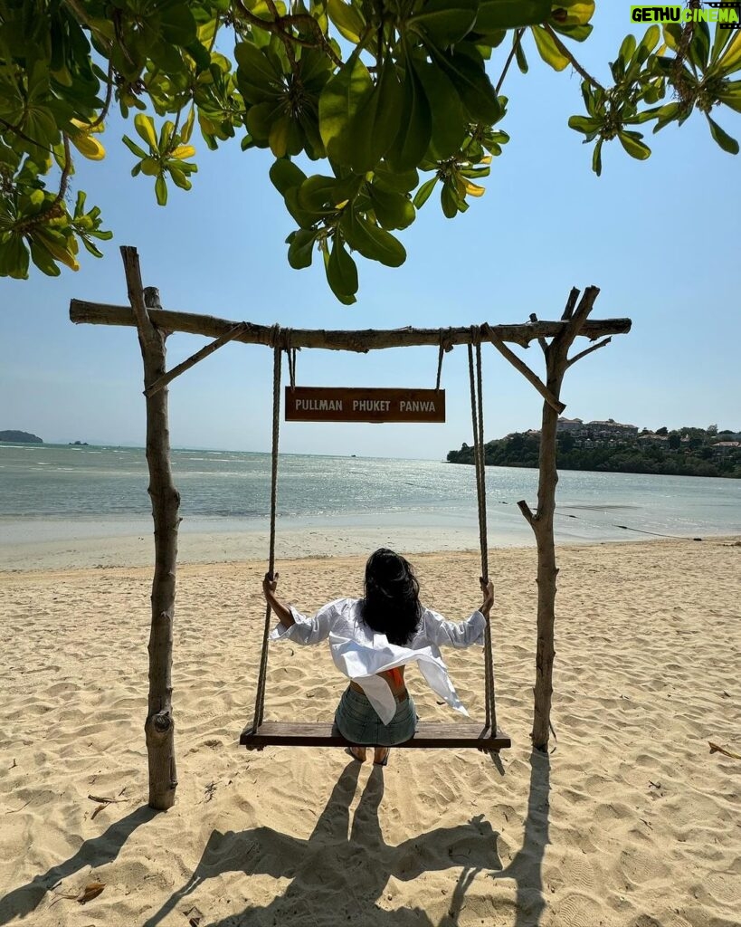 Meenakshi Chaudhary Instagram - Nothing much just monkeying around my way to happiness 😌🙏🏽🐵 more pictures incoming 📲 @pullmanphuketpanwa @pickyourtrail #hasslefreeholidays #pickyourtrail #pullmanphuketpanwa Pullman Phuket Panwa Beach Resort