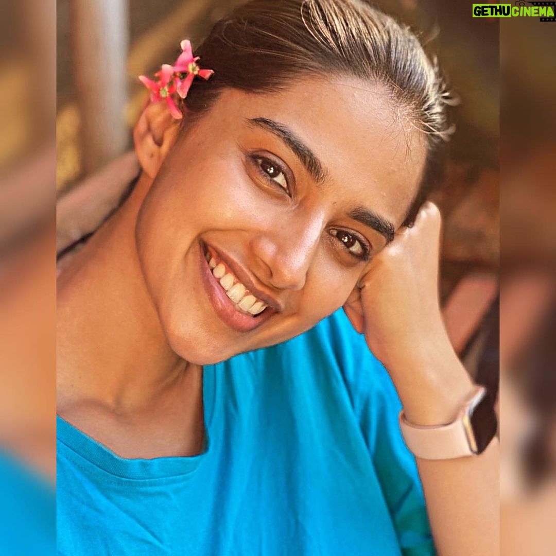 Meenakshi Chaudhary Instagram - Doing what I looove to do ! Getting a doze of nature every now and then when I get some time off from work. And this year , my birthday wish for myself is : •to do more of what I love •worry less •travel more •say no to things that don’t align with my vision even if it comes at the cost of not being understood or accepted in a certain standard. •live more for myself and less for the world •laugh more •celebrate everyday as it comes