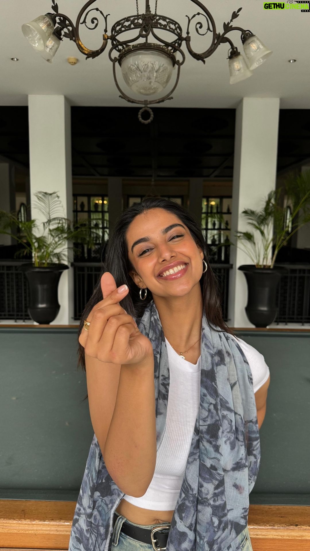 Meenakshi Chaudhary Instagram - So I took my family on their first international trip and it was beautiful !! 😭❤️🫶🏽 From staying in beautiful properties to experiencing the best of what nature had to offer , both on land and in water ! To having the best meals to spending the best times with my two favourite people . This trip has been nothing short of magic for me also because when I started working , I had made some promises to myself one of which was to make sure I get to have all the travel experiences with my family . I’m so so grateful for this opportunity and to many more @pickyourtrail thank you for helping me curate my dream holiday 🥰🥰🎊 Video edited by the best @afrographer 🫶🏽🤗 📍Thailand 🇹🇭