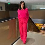 Melissa Fumero Instagram - Such a fun day talking #Blockbuster! Thank you once again to the BEST team for making me feel my best today. @netflix @netflixisajoke @contodonetflix Posted @withrepost • @arieltunnell 💕Press Days with @melissafumero for #blockbuster 💕 Hair: @brianfisherhair Makeup: @lorencanbymakeup Fashion assts: @nora_foley @callimartinstylist @morgan_alexandriasmith #styledbyariel #melissafumero #netflix