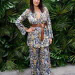 Melissa Fumero Instagram - One more post because 1. I’m obsessed with this @prabalgurung suit and 2. Yesterday was so empowering and fun. #netflix #elle #LatinaPower