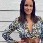 Melissa Fumero Instagram - Had the most amazing afternoon! Thank you @elleusa & @netflix for including me in this badass group of Latinas. We all benefit in so many ways when we get to be in a room together and i am so inspired by the women I met today. And FINALLY i got to meet @cristela9 in real life! Posted @withrepost • @arieltunnell ✨💦 Melissa for @elleusa x @netflix 💦✨ Makeup: @lorencanbymakeup Hair: @brianfisherhair Styling assts: @morgan_alexandriasmith @nora_foley #styledbyariel #melissafumero #blockbuster #prabalgurung