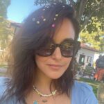 Melissa Fumero Instagram - 🐰✌🏽🌼